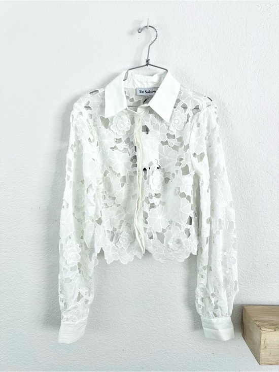 En Saison Tops - En Saison Sheer Laser-Cut Floral Buttondown Crop Top